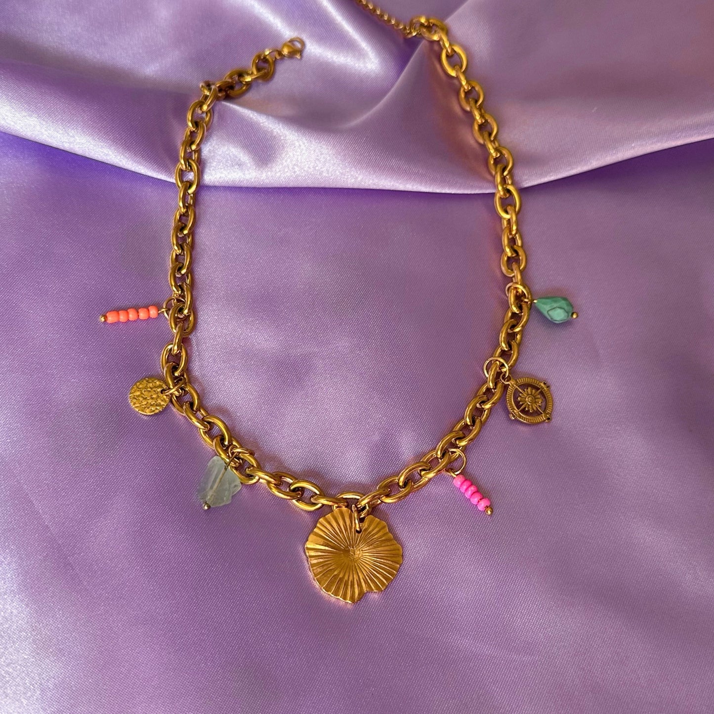 COLLIER DAYANA