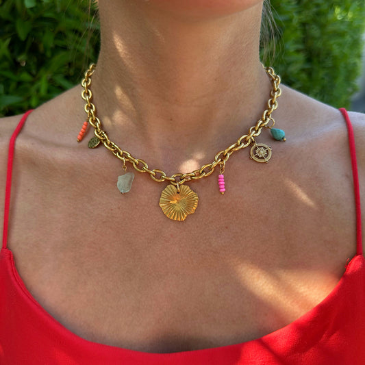 COLLIER DAYANA