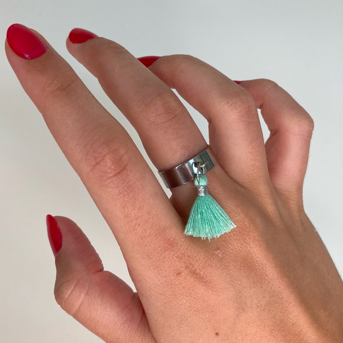 BAGUE POMPON